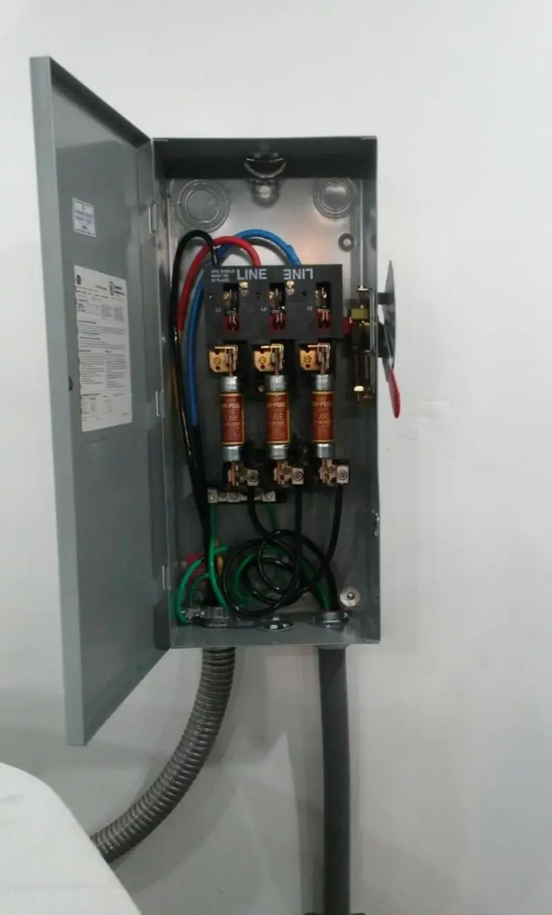 Three-phase disconnect switch installed for Electrical Wiring & Rewiring in Crestview Hills
